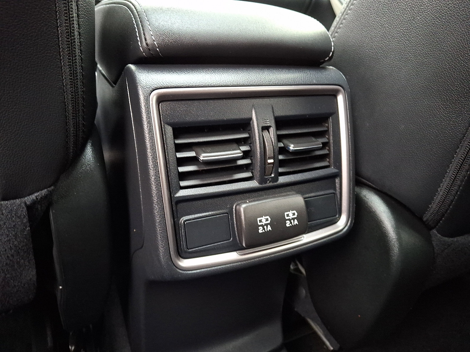 Certified 2024 Subaru Forester Limited AWD/4WD image 11