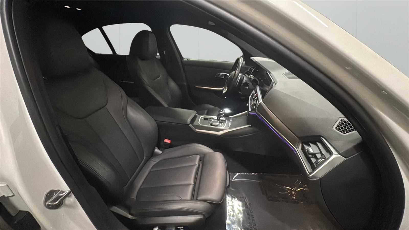 Used 2020 BMW 330i xDrive Sedan w/ Premium Package image 14