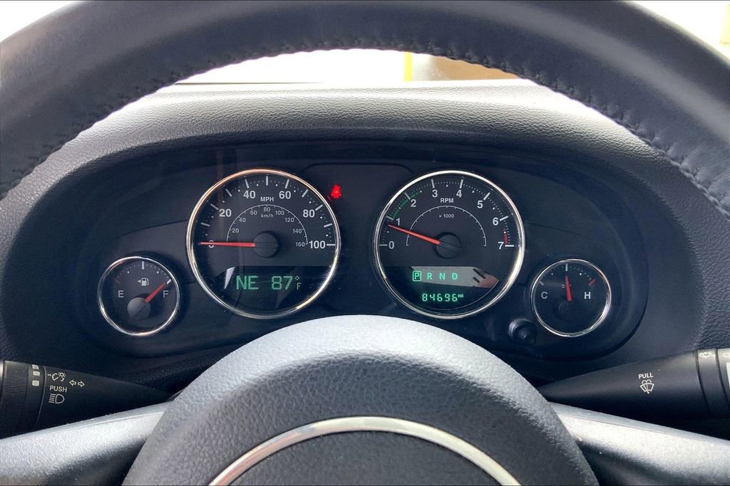 Used 2015 Jeep Wrangler Sport w/ Connectivity Group image 18