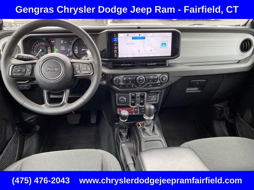 Used 2024 Jeep Wrangler Unlimited AWD/4WD image 28