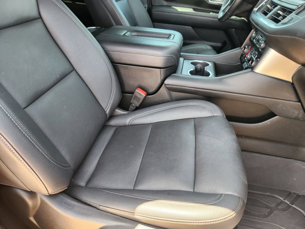 Used 2023 Chevrolet Tahoe Z71 w/ Luxury Package AWD/4WD image 14