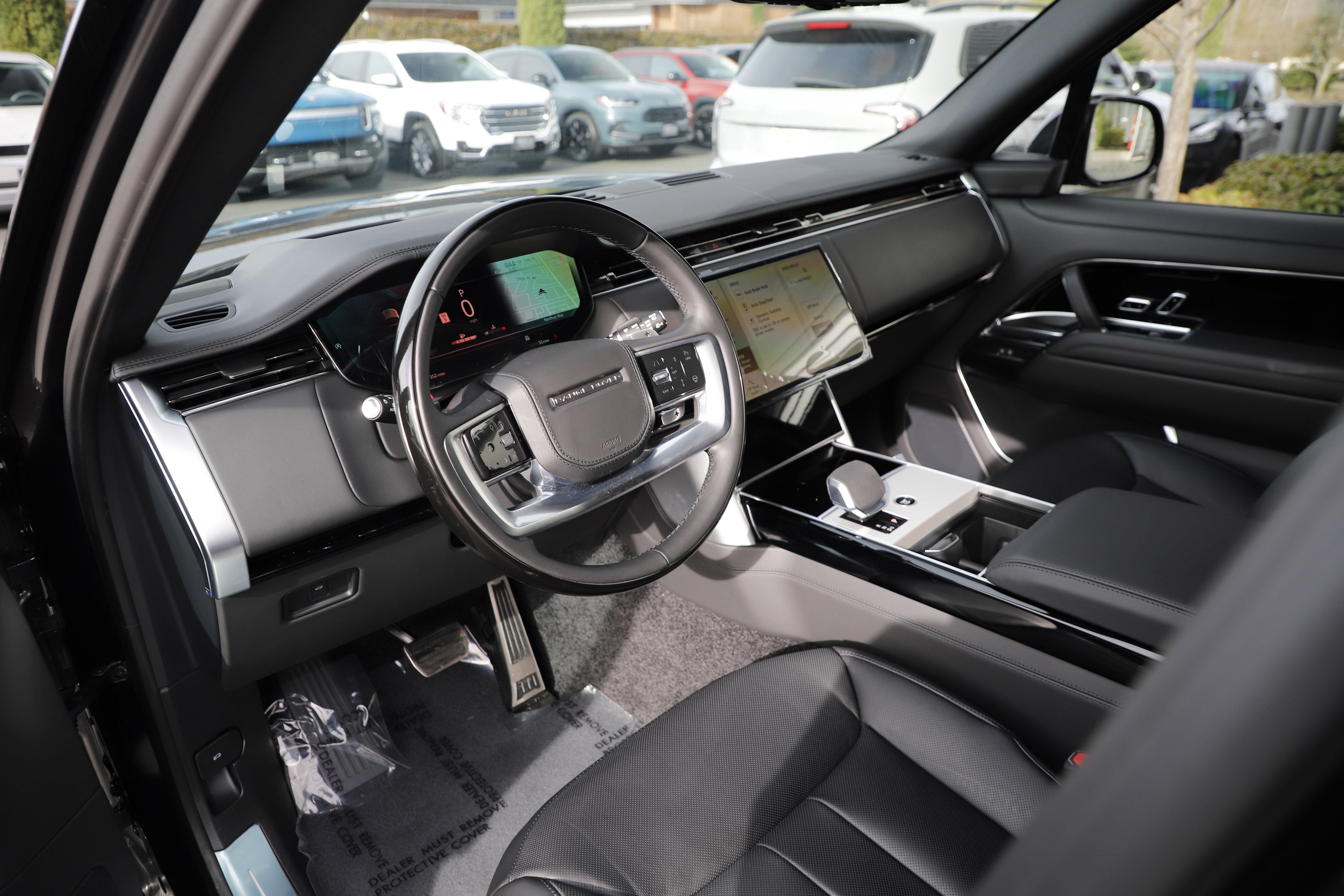 New 2026 Land Rover Range Rover Long Wheelbase SE AWD/4WD image 20