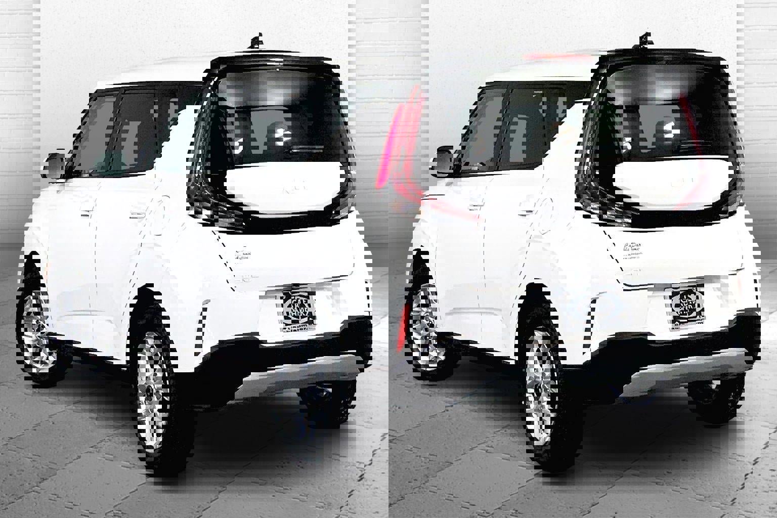 Certified 2025 Kia Soul LX image 11