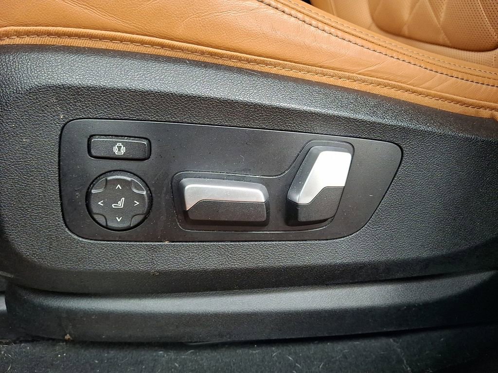Used 2023 BMW X5 xDrive40i w/ Premium Package AWD/4WD image 10