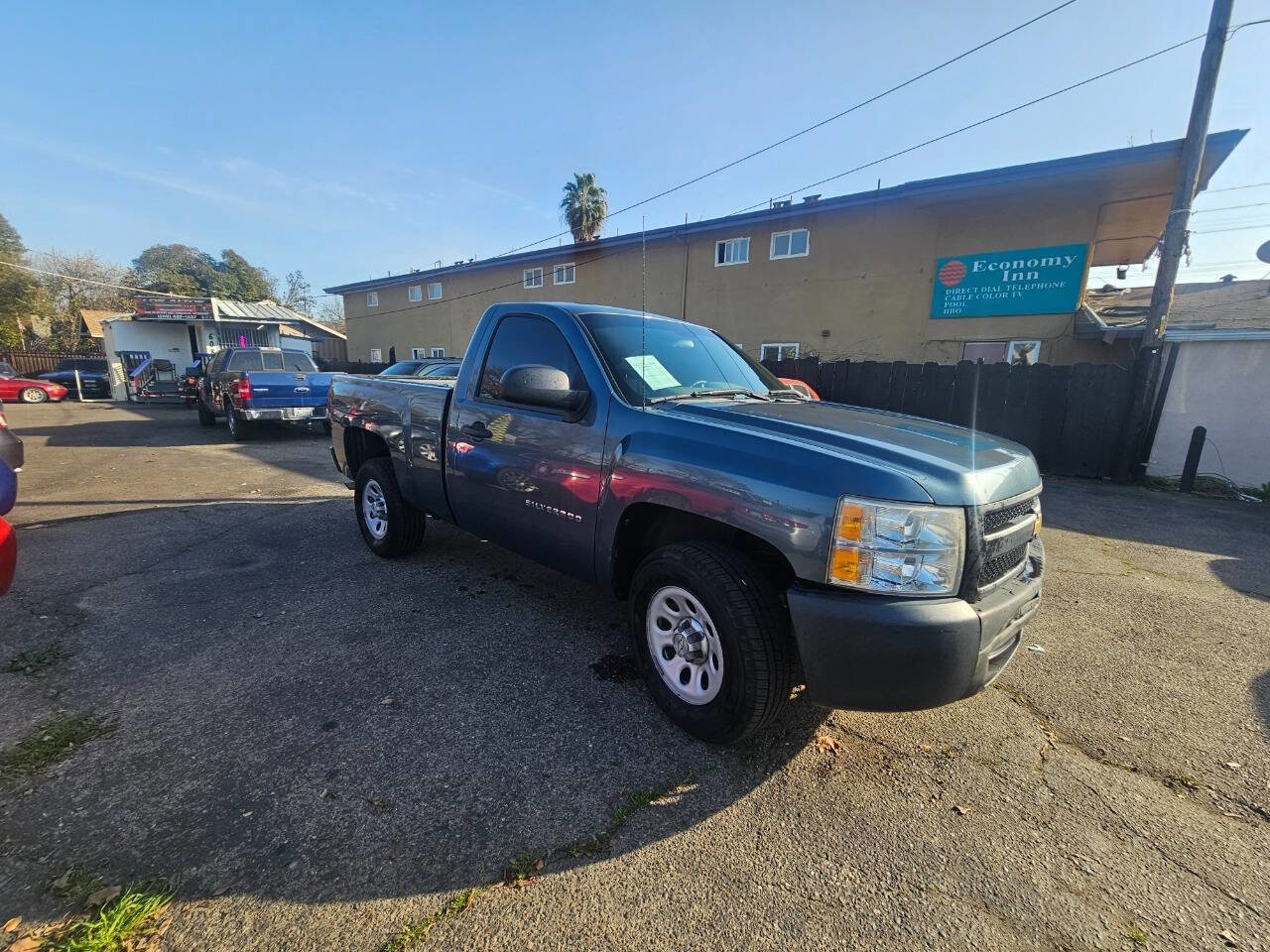 Used 2011 Chevrolet Silverado 1500 W/T image 4