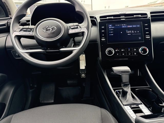 Used 2022 Hyundai Tucson SE image 17