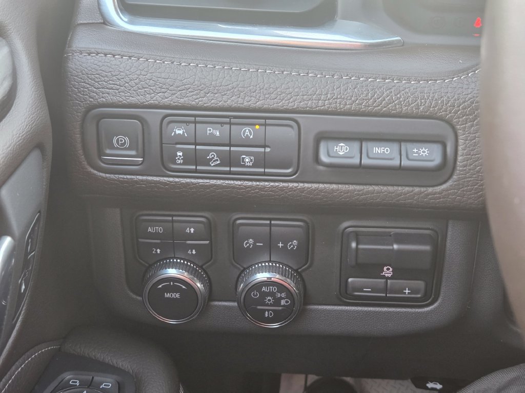 Certified 2023 GMC Yukon XL Denali w/ Max Trailering Package AWD/4WD image 29