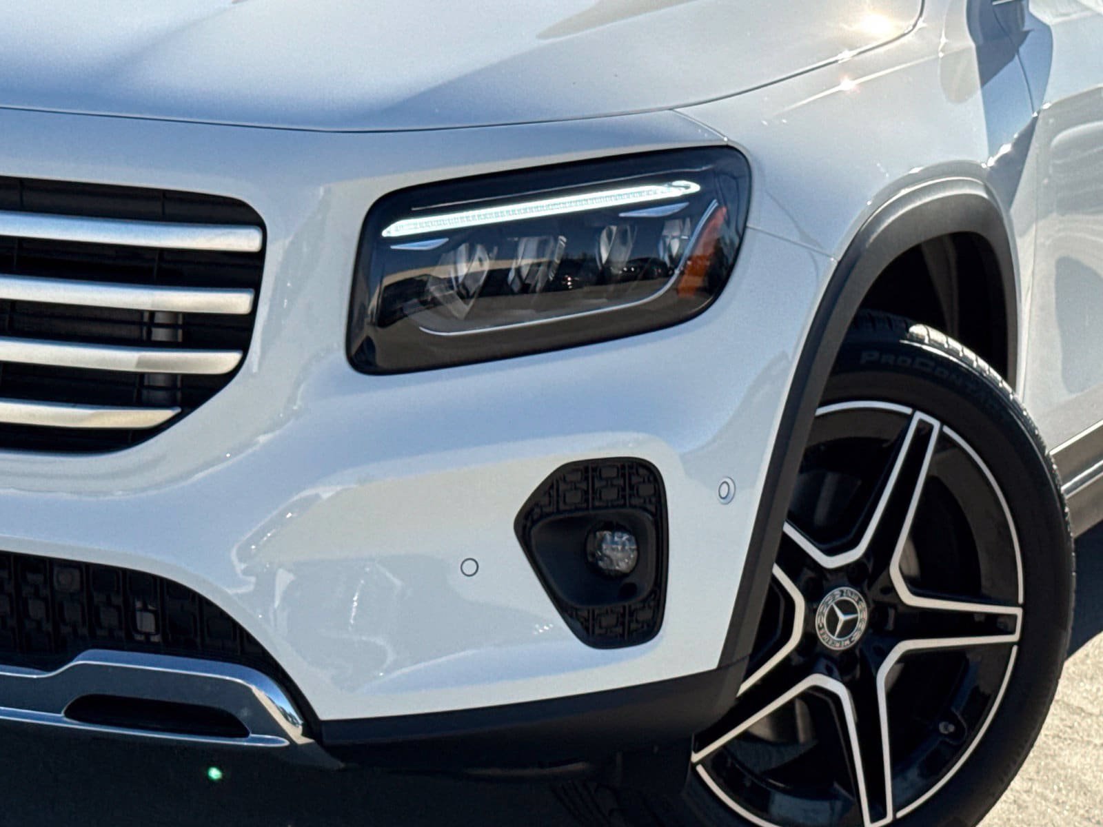New 2026 Mercedes-Benz GLB 250 4MATIC image 3