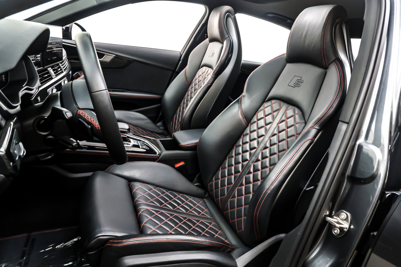 Used 2023 Audi S4 Premium Plus w/ Premium Plus Package image 18