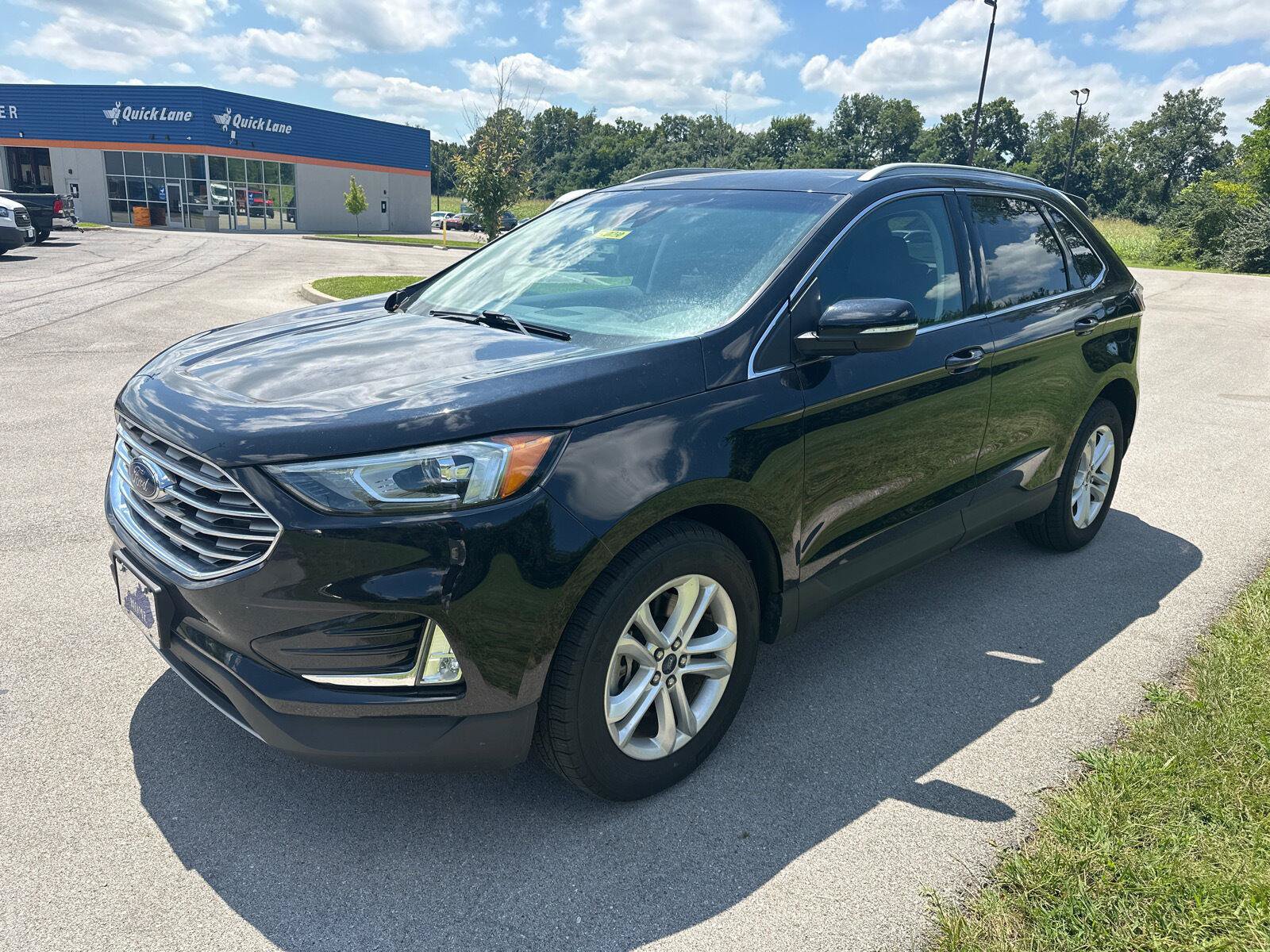 Certified 2019 Ford Edge SEL w/ Equipment Group 201A AWD/4WD image 3