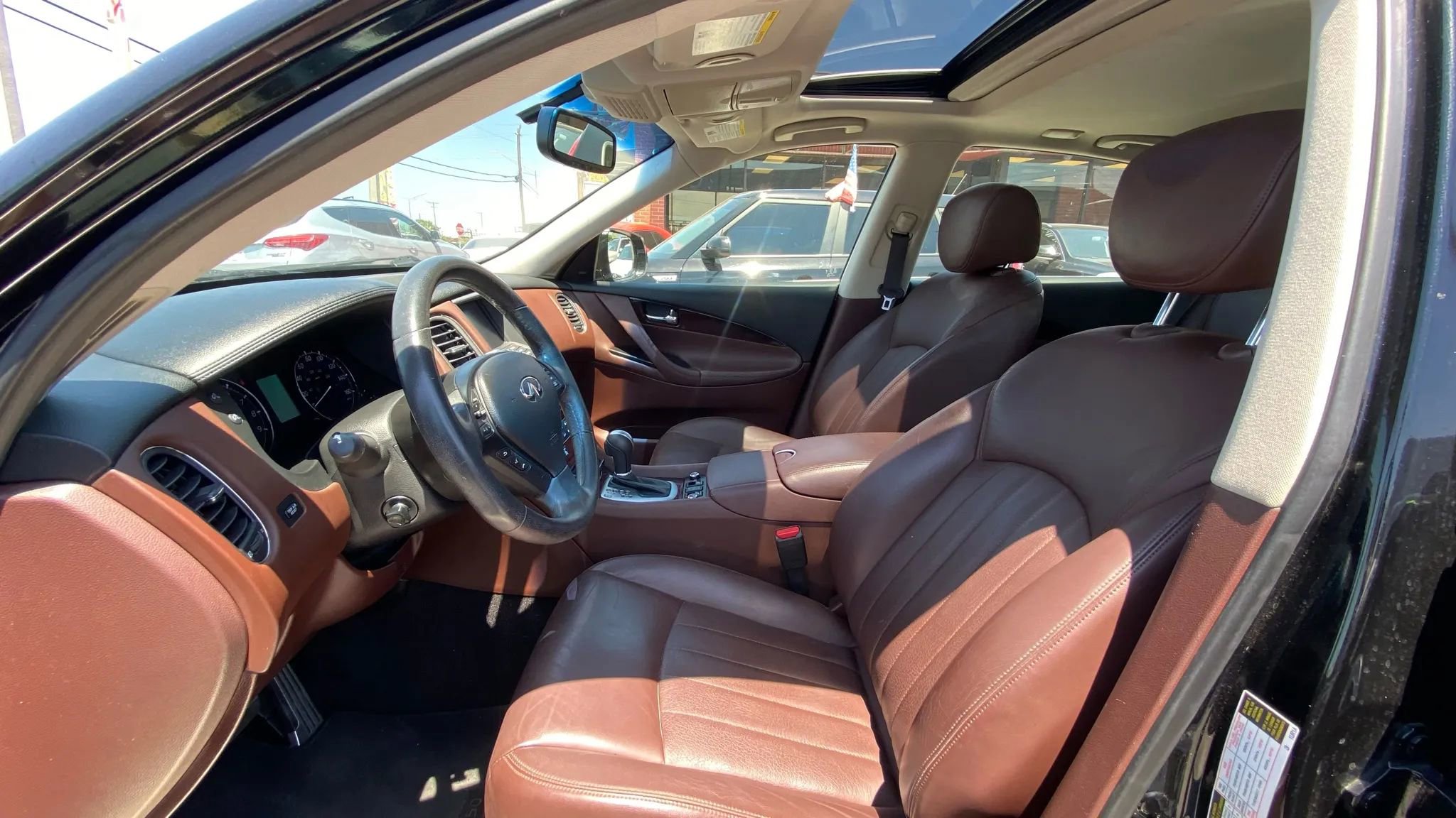 Used 2016 INFINITI QX50 AWD w/ Technology Package image 14