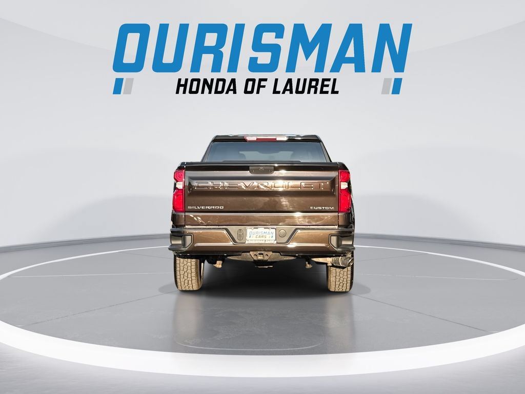 Used 2019 Chevrolet Silverado 1500 Custom w/ Custom Value Package AWD/4WD image 7