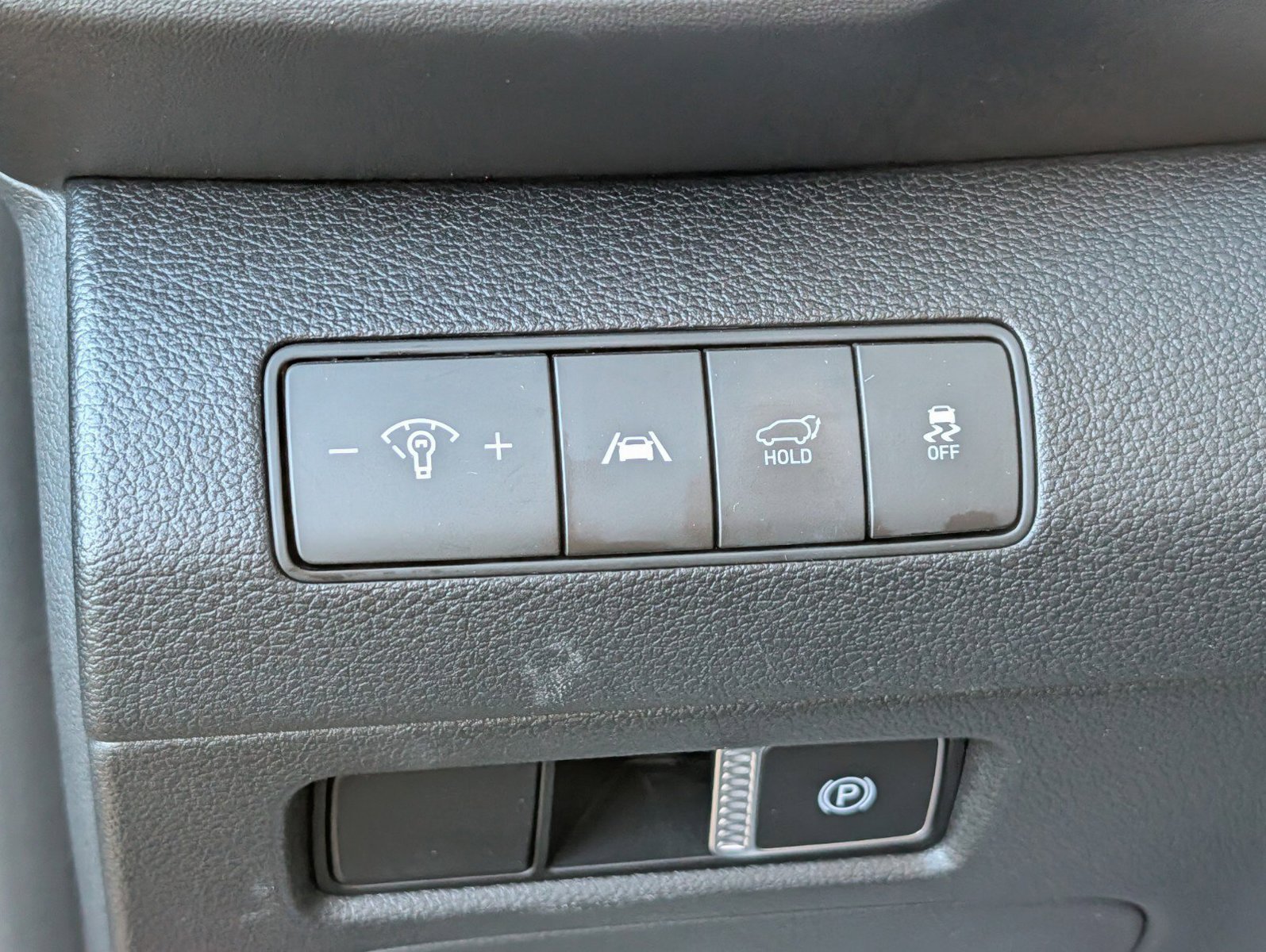 Used 2023 Hyundai Santa Fe SEL AWD/4WD image 10