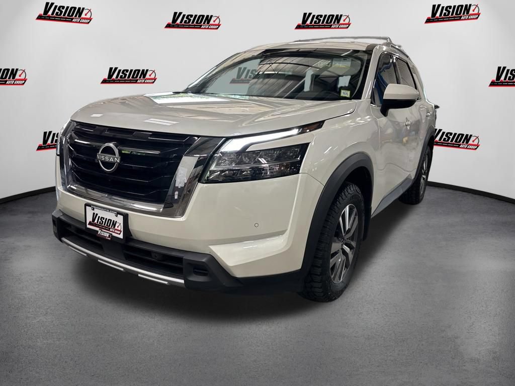 Certified 2024 Nissan Pathfinder SL