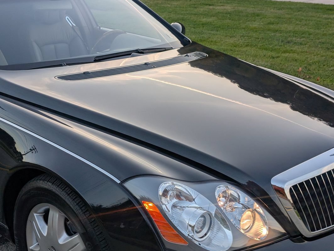 Used 2005 Maybach 57 RWD image 18