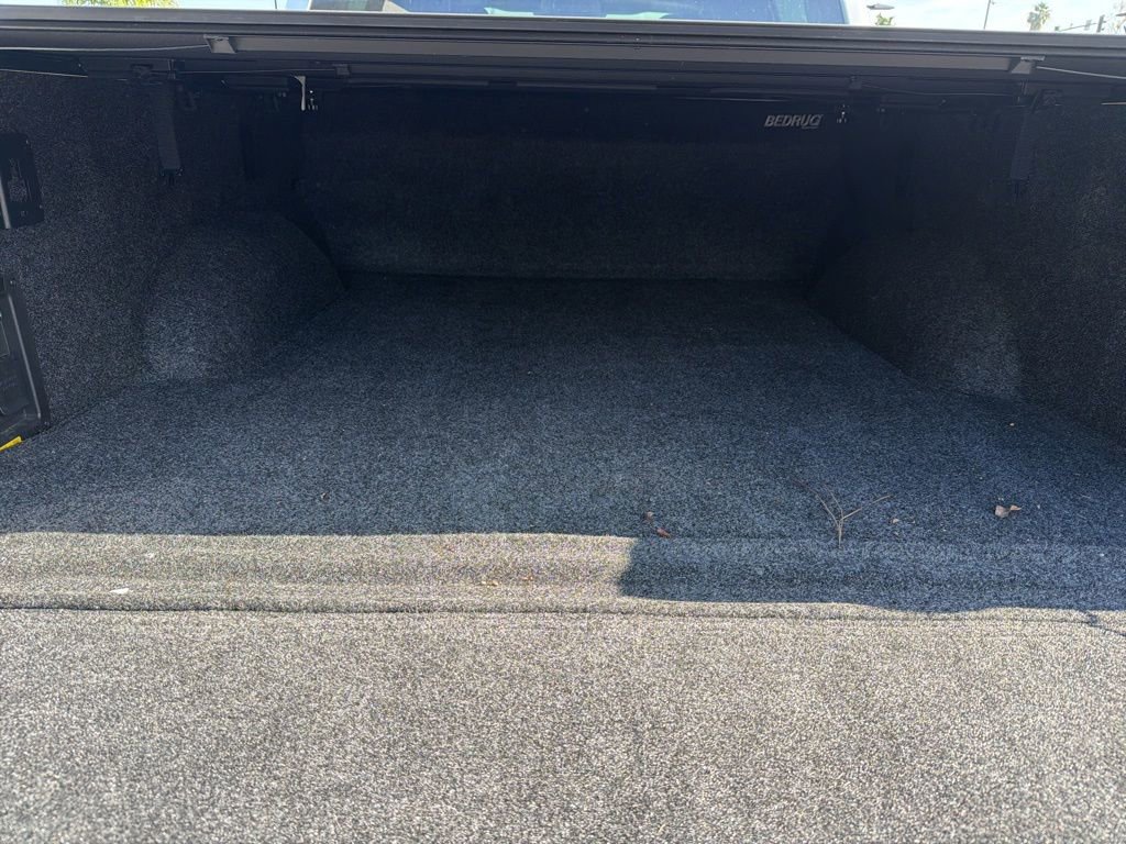 Used 2023 Ford F150 Lightning XLT image 7