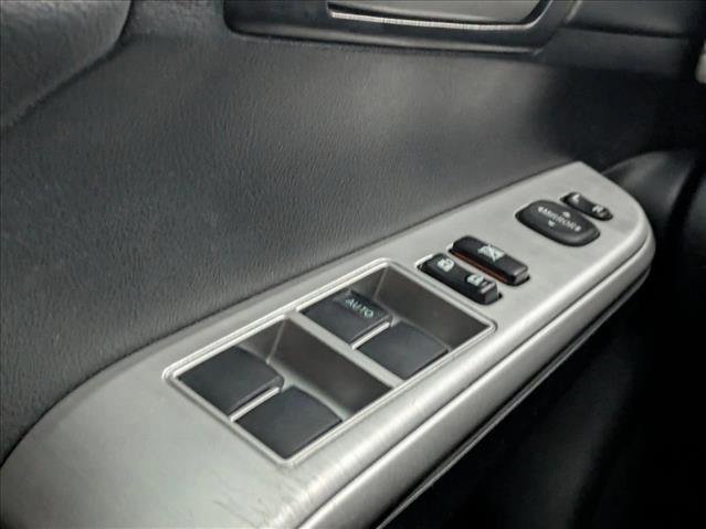 Used 2013 Toyota Camry SE image 12