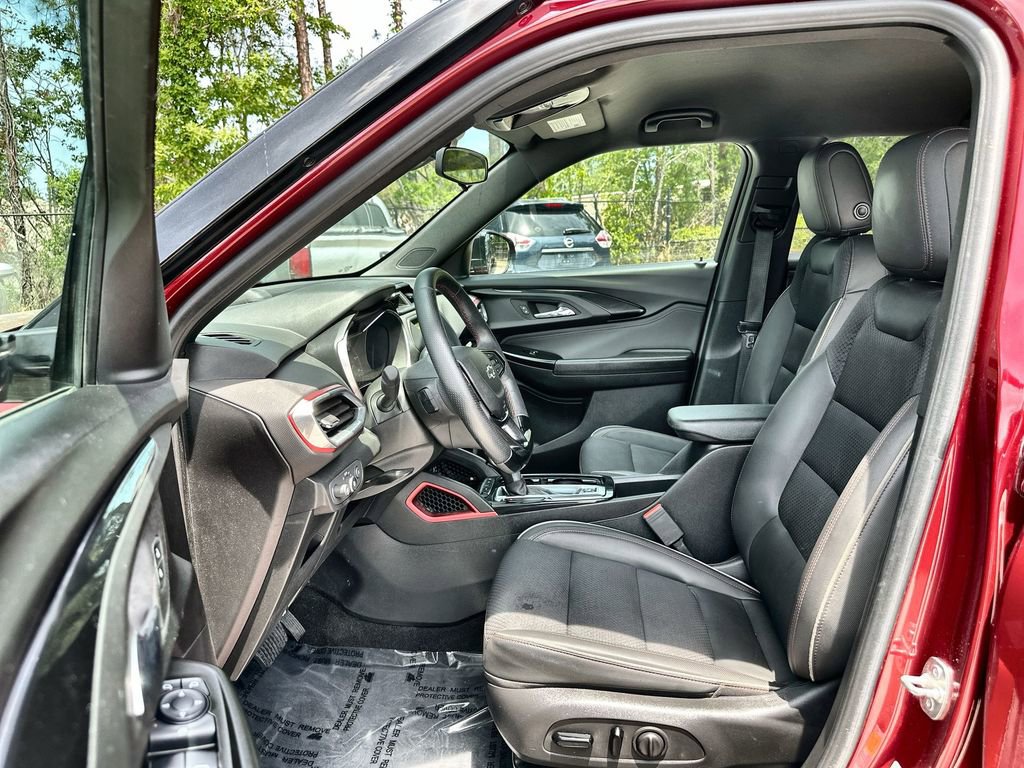 Used 2022 Chevrolet TrailBlazer RS FWD image 19