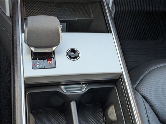 New 2026 Land Rover Range Rover SE image 16