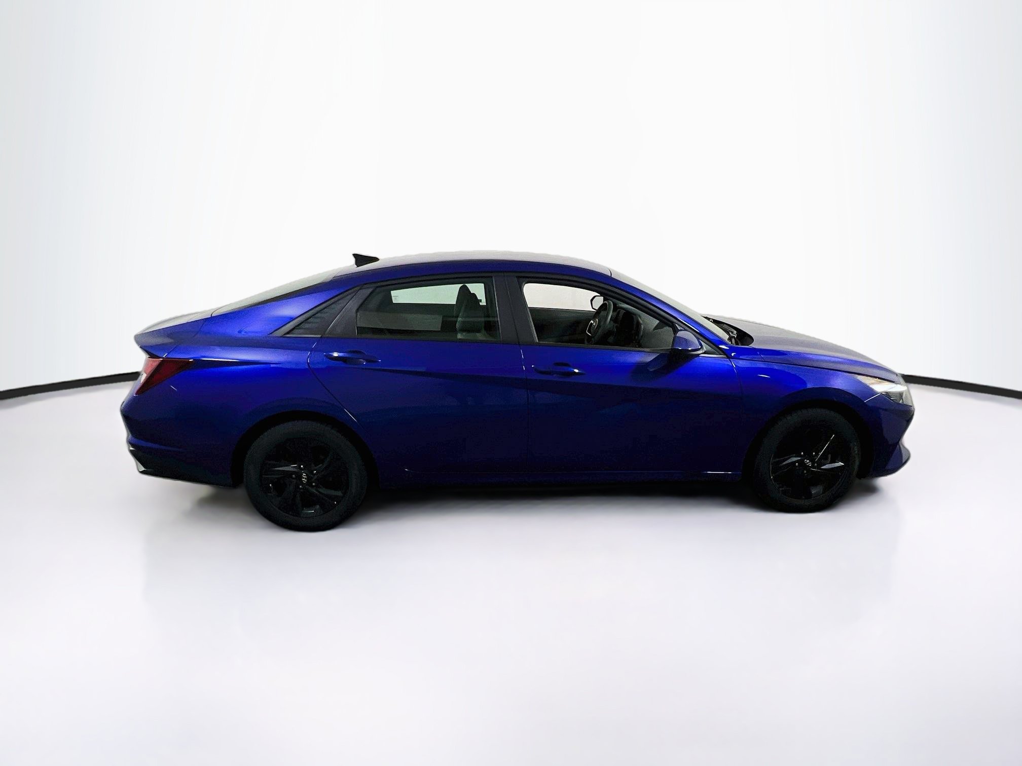 Used 2023 Hyundai Elantra SEL FWD image 4