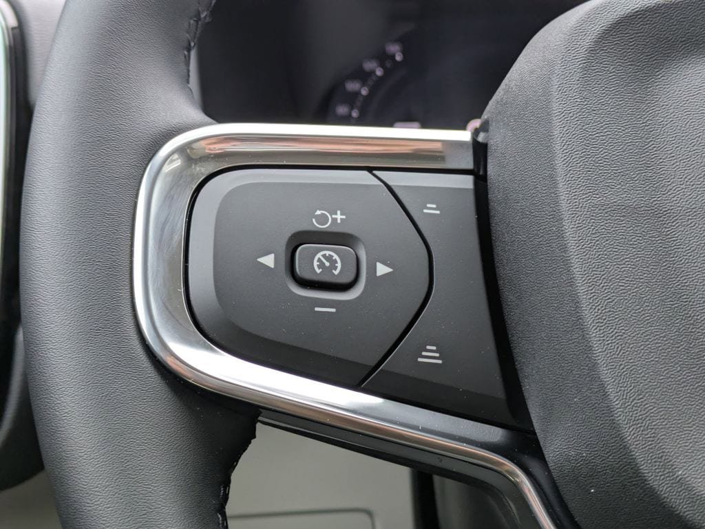 New 2026 Volvo XC40 B5 Plus w/ Protection Package Premier AWD/4WD image 35