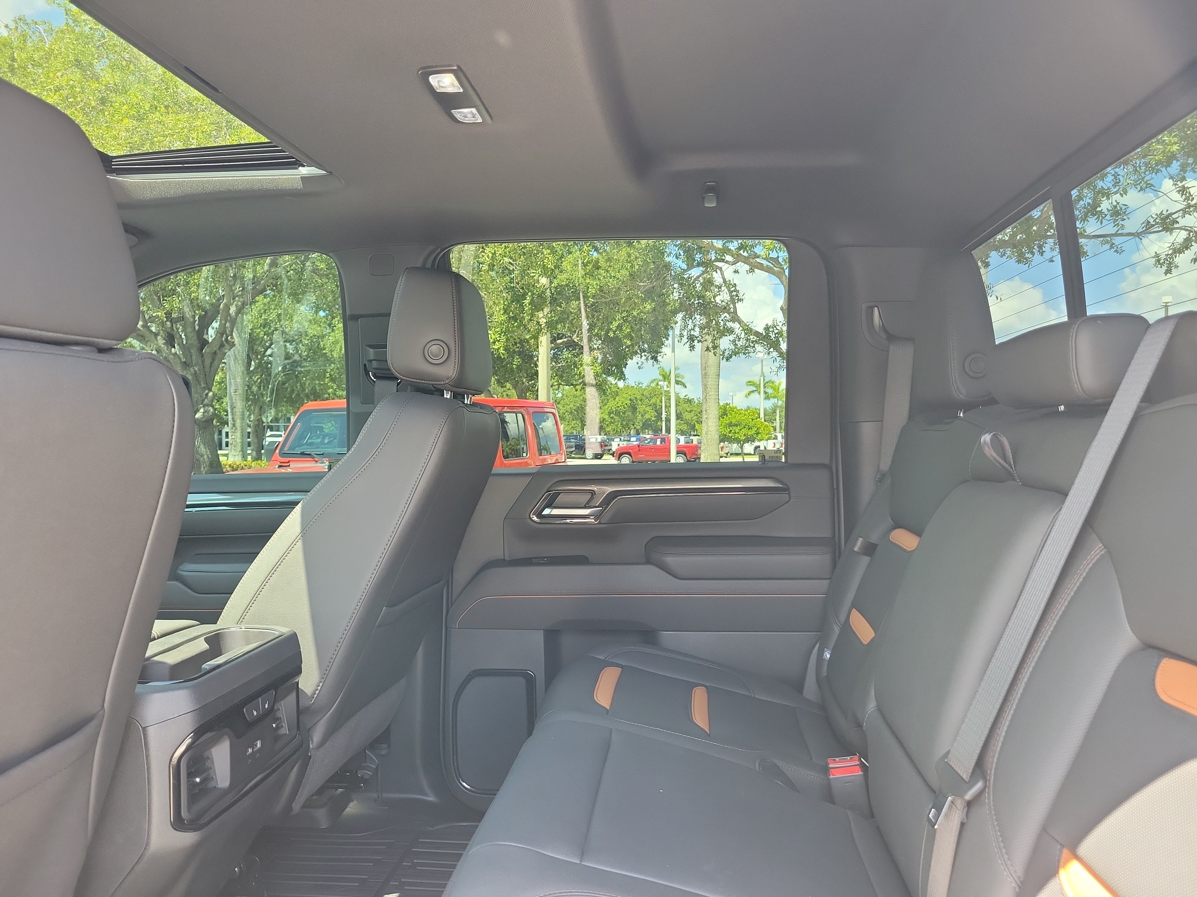 Used 2026 GMC Sierra 3500 AT4 w/ AT4 Premium Plus Package AWD/4WD image 14