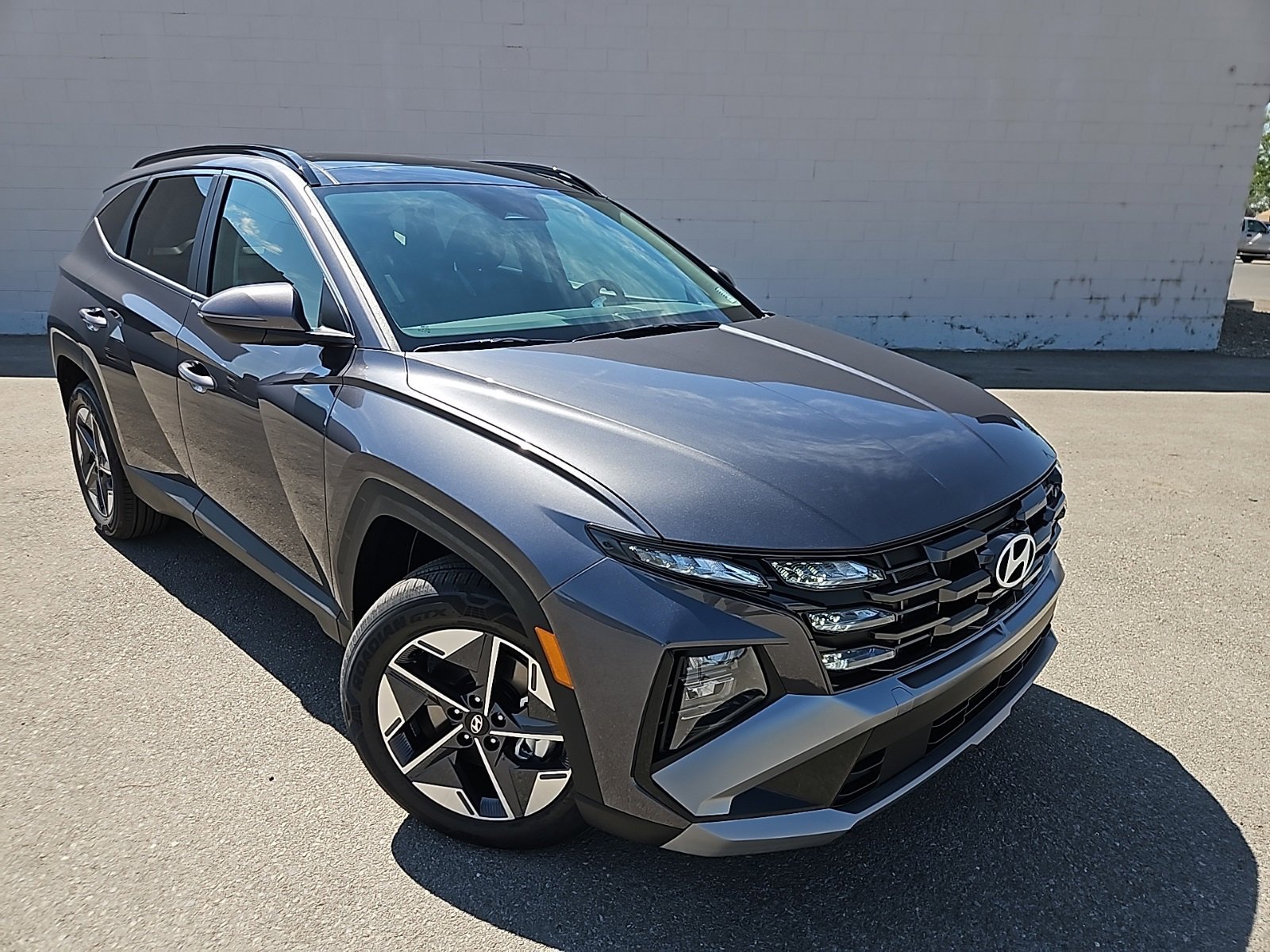 New 2025 Hyundai Tucson SEL image 2