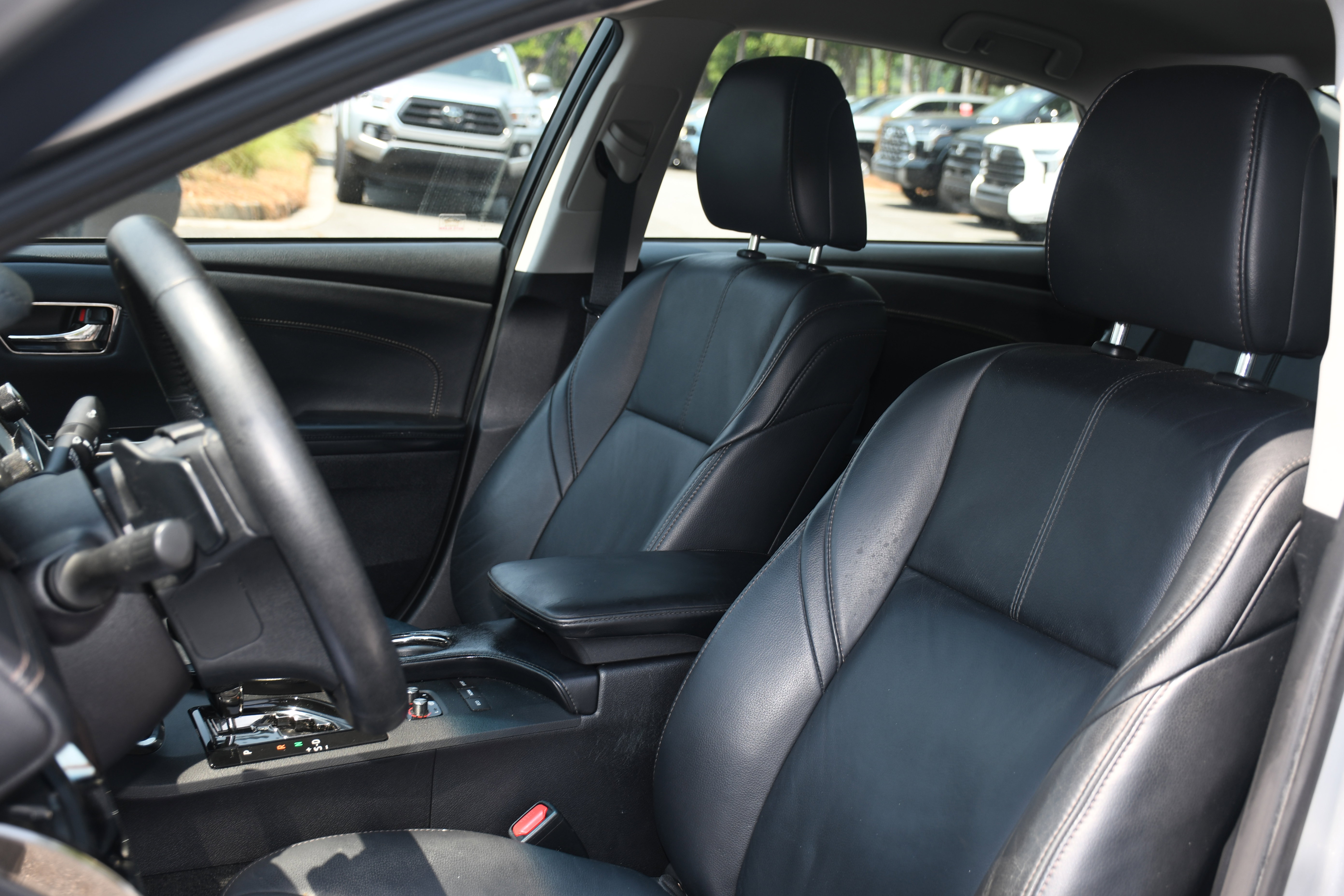 Used 2015 Toyota Avalon XLE FWD image 11