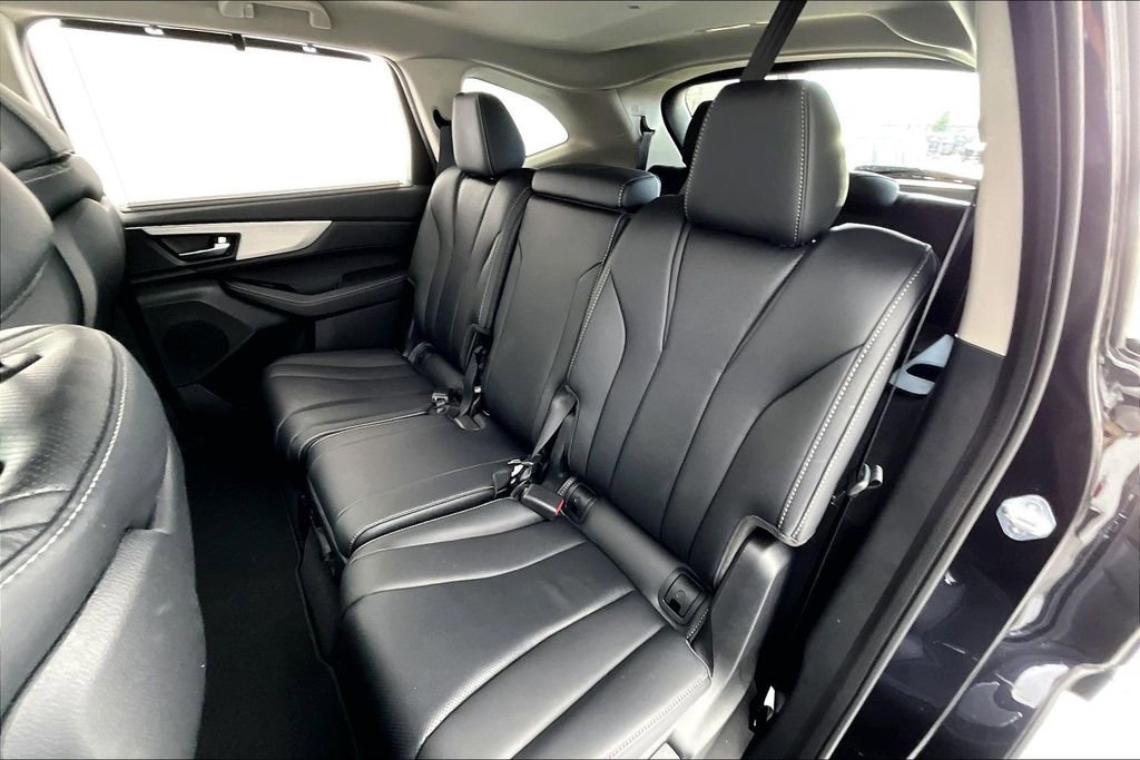 Certified 2024 Acura MDX FWD w/ Technology Package image 33