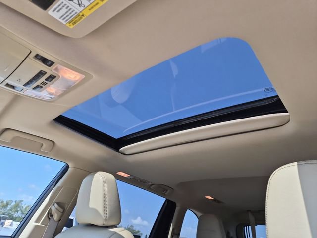 Used 2017 Toyota Highlander Limited image 18