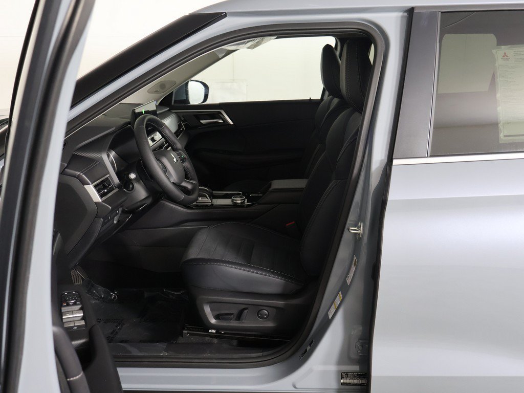 New 2026 Mitsubishi Outlander SE AWD/4WD image 27