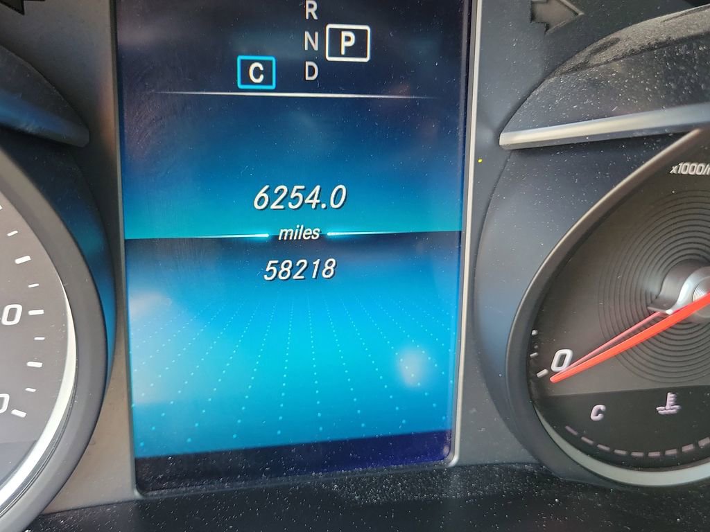 Used 2021 Mercedes-Benz GLC 300 image 27