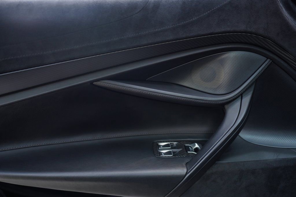 Used 2020 McLaren 720S Performance image 37
