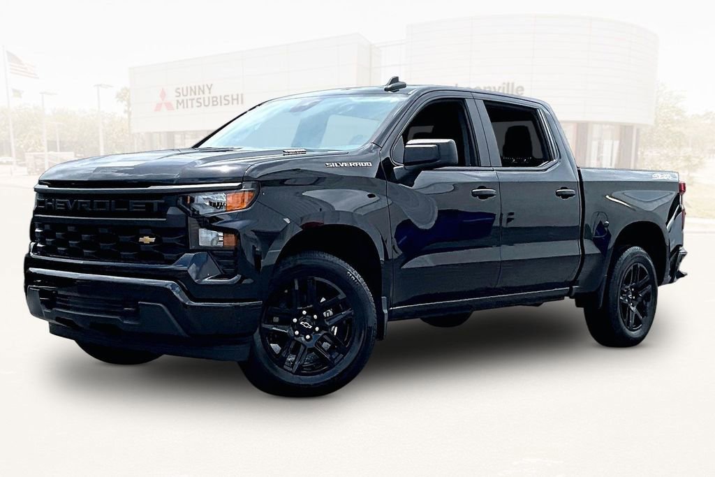 Used 2025 Chevrolet Silverado 1500 Custom AWD/4WD image 1
