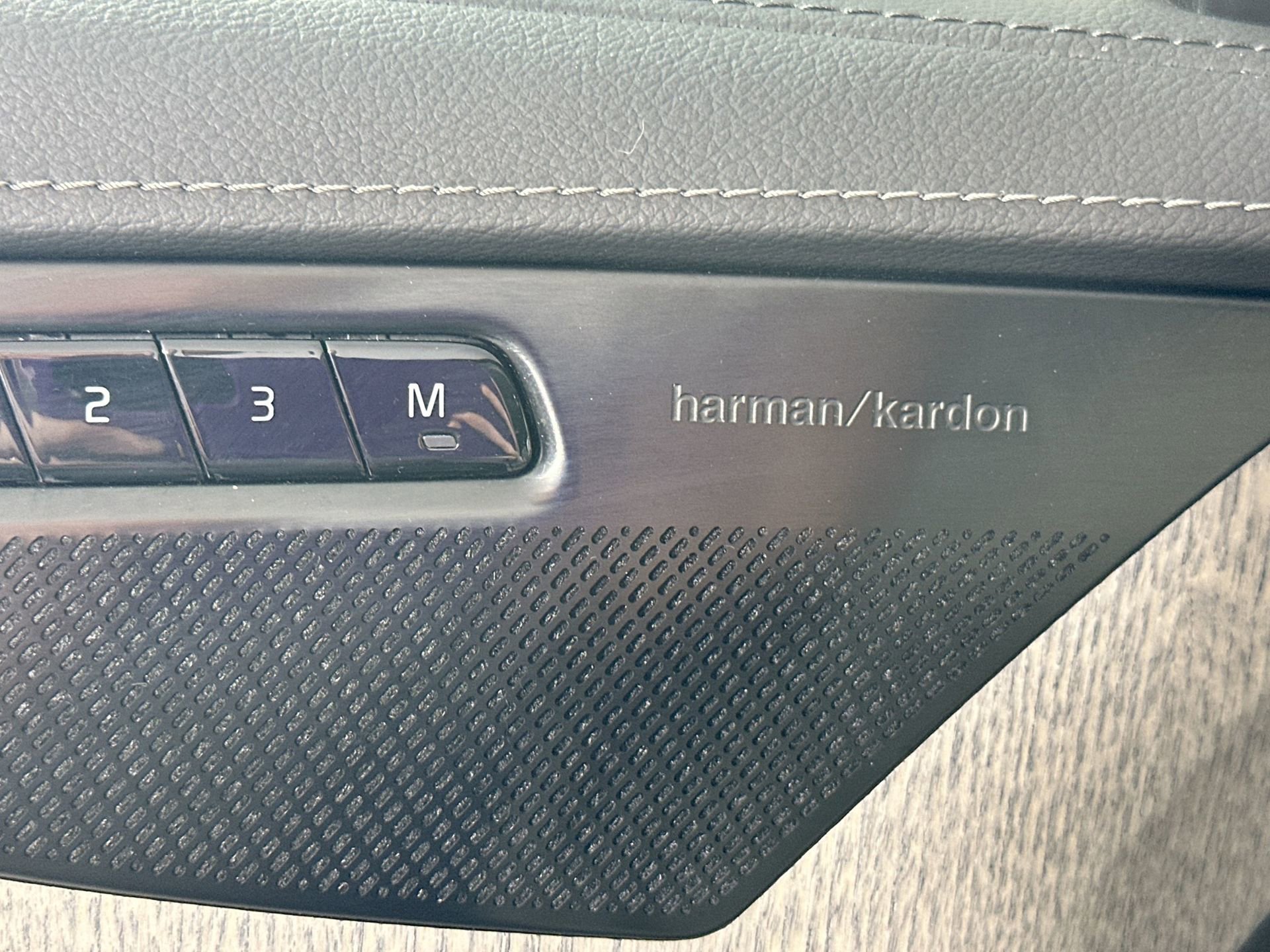 Certified 2022 Volvo XC90 T6 Inscription w/ Advanced Package image 19