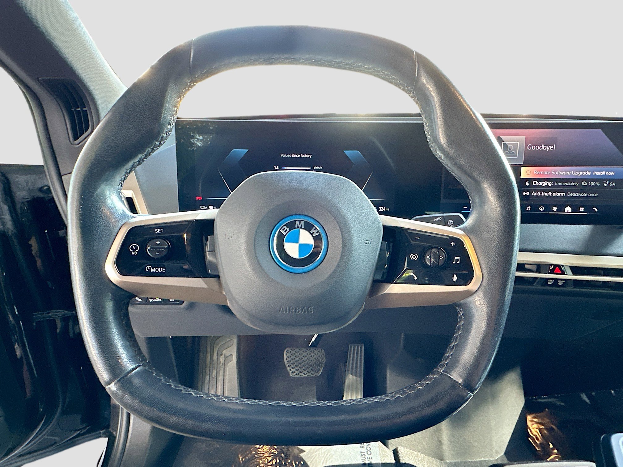 Used 2024 BMW iX xDrive50 w/ Sport Package image 11