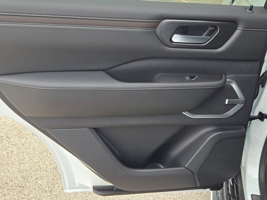 New 2026 Nissan Armada Platinum Reserve AWD/4WD image 27