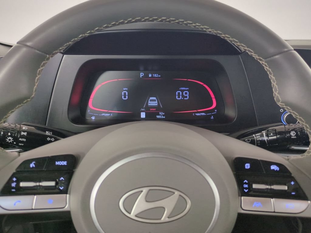 Used 2025 Hyundai Elantra Sport FWD image 31