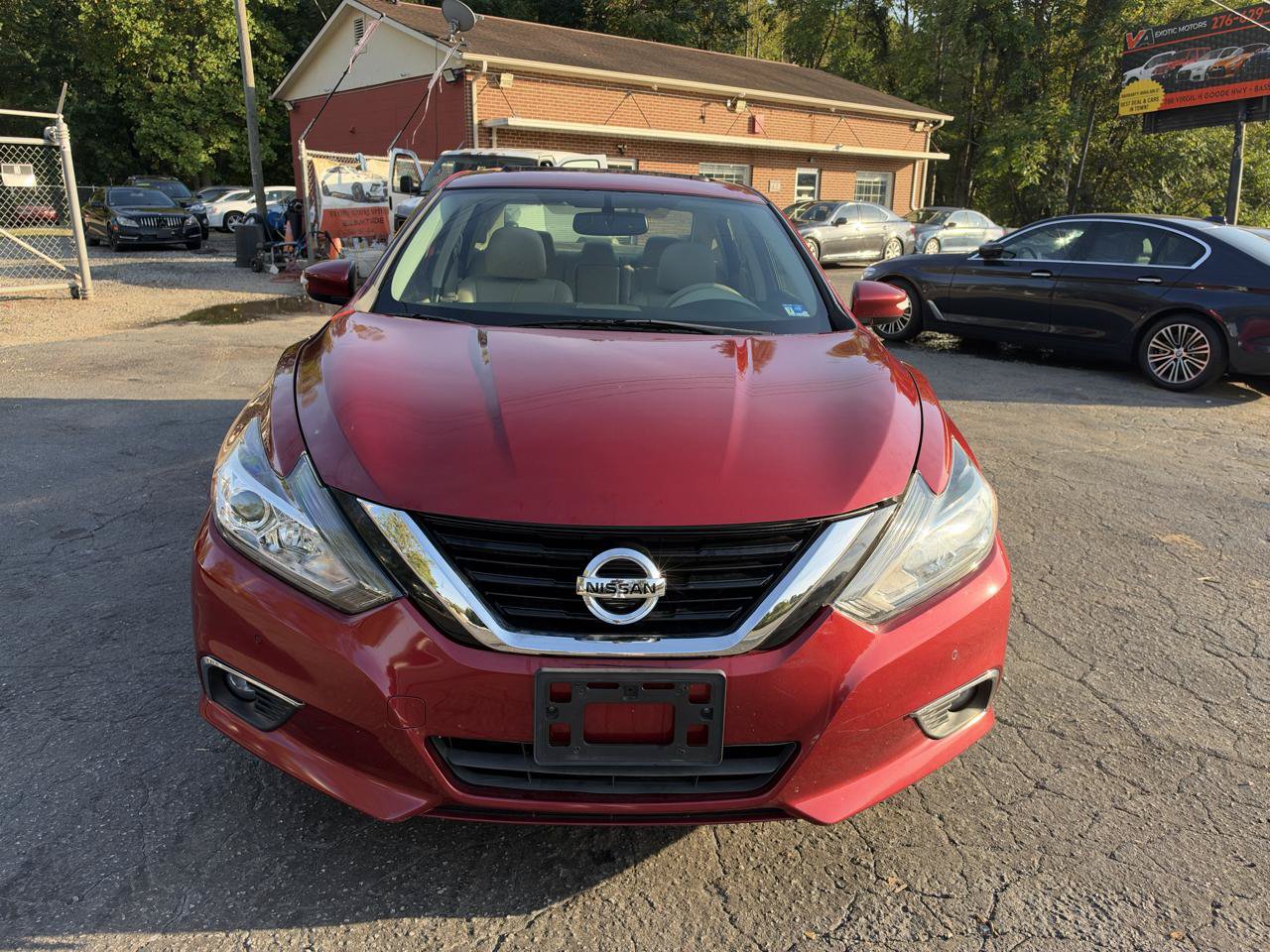Used 2017 Nissan Altima 3.5 SL FWD image 2