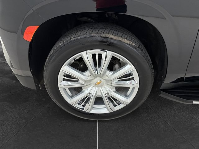 Used 2023 Chevrolet Tahoe High Country AWD/4WD image 9