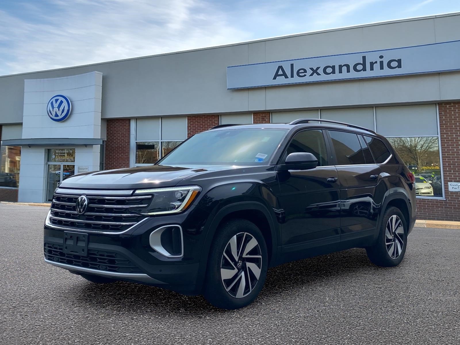 Certified 2024 Volkswagen Atlas SE w/ Panoramic Sunroof Package