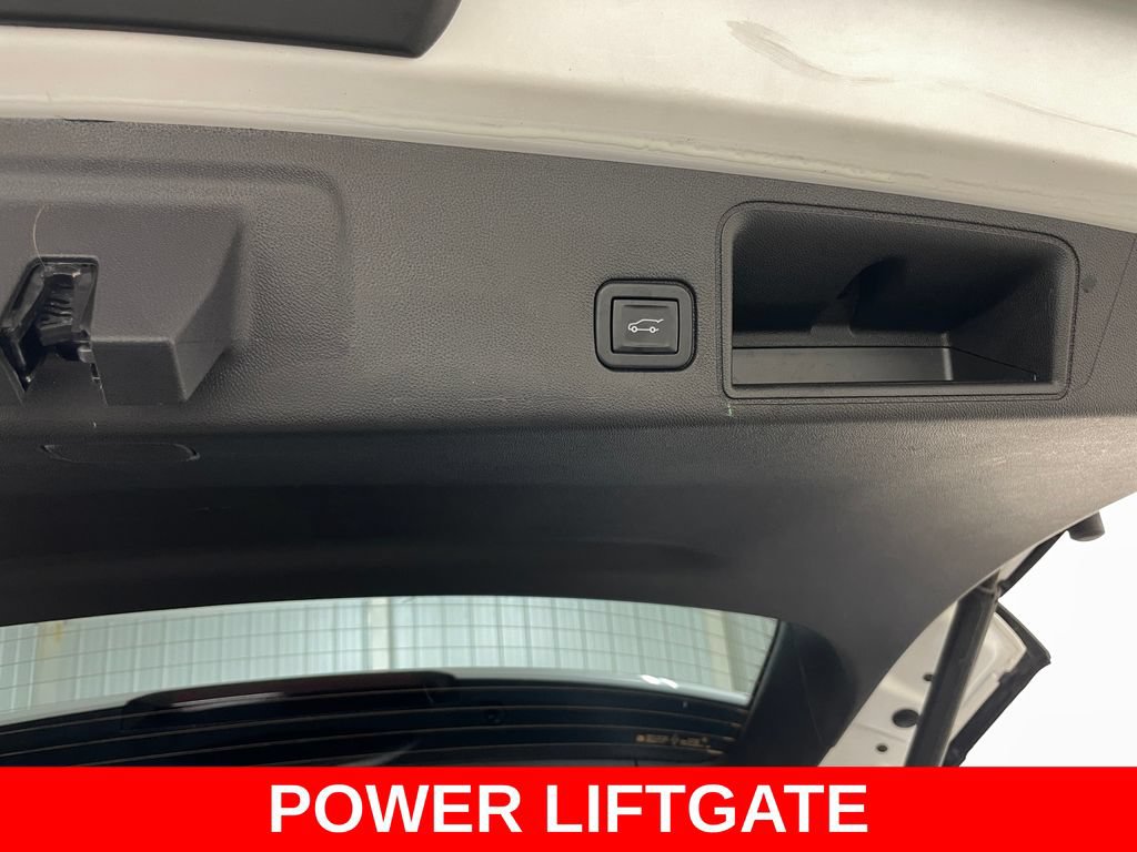 Certified 2022 GMC Terrain SLE w/ Driver Convenience Package FWD image 43