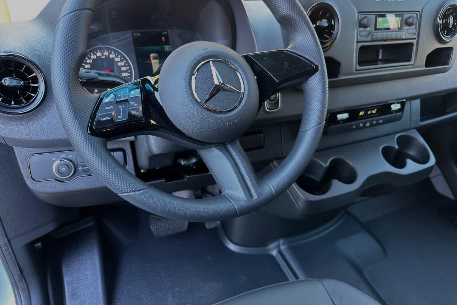 New 2025 Mercedes-Benz Sprinter 2500 image 9