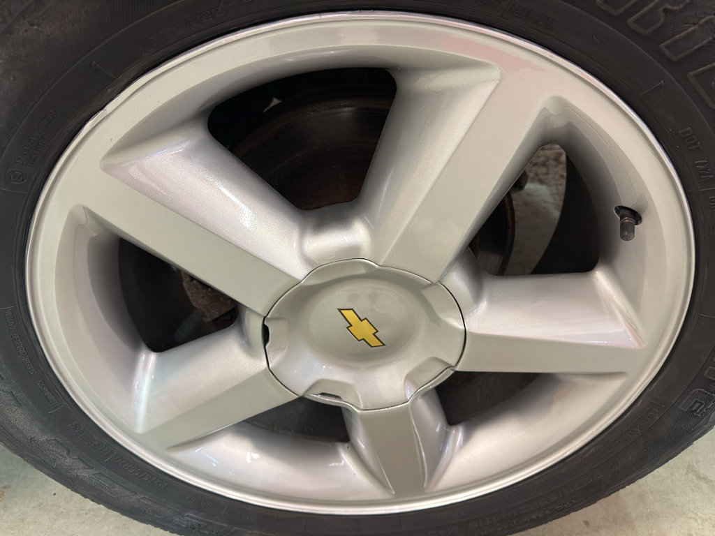 Used 2014 Chevrolet Suburban LT w/ Luxury Package image 35