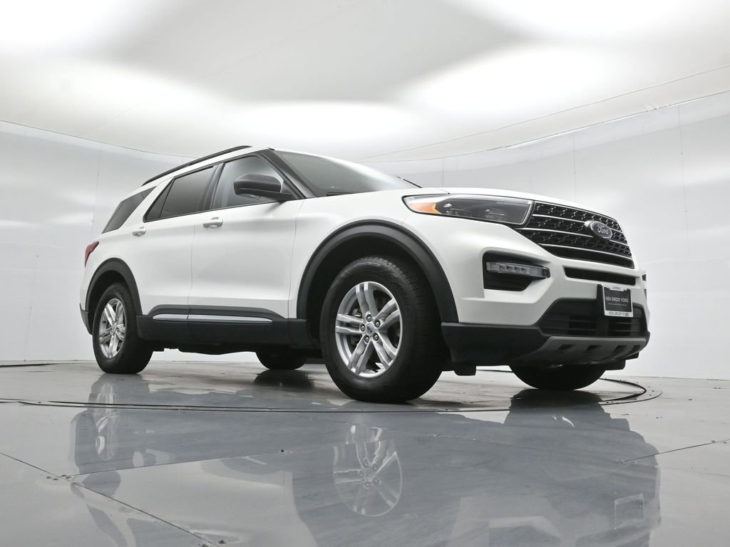 Certified 2021 Ford Explorer XLT RWD image 48