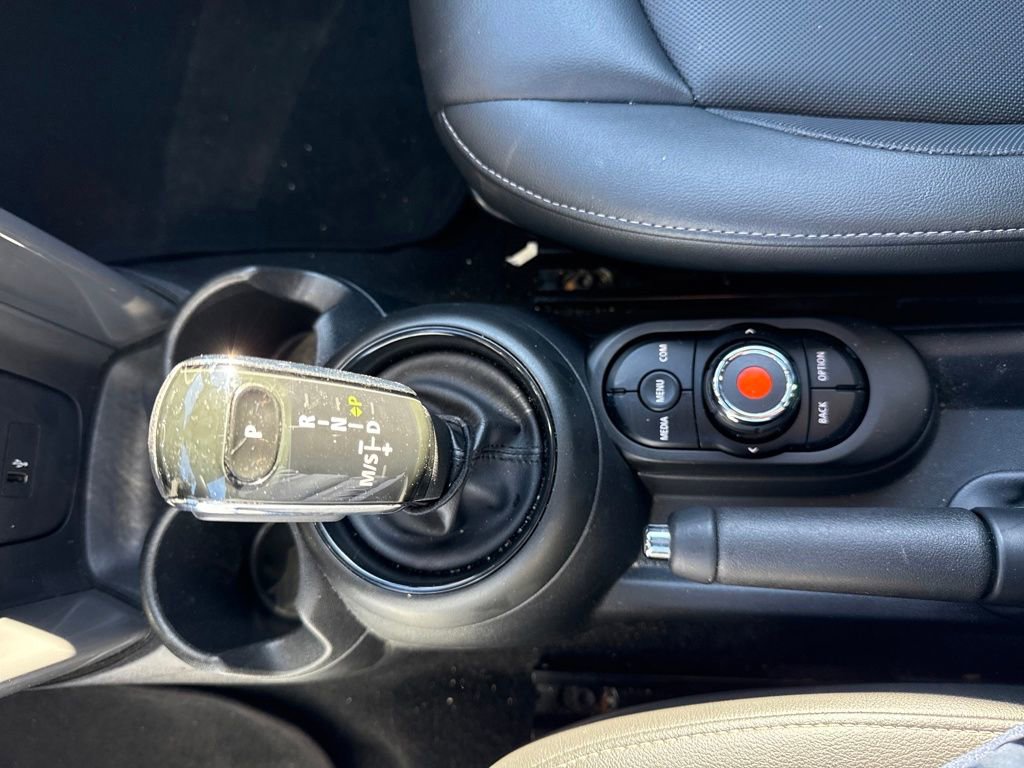 Used 2020 MINI Cooper Convertible image 32