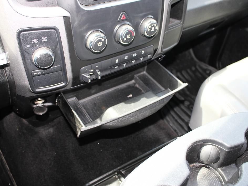 Used 2015 RAM 2500 Tradesman w/ Chrome Appearance Group AWD/4WD image 19