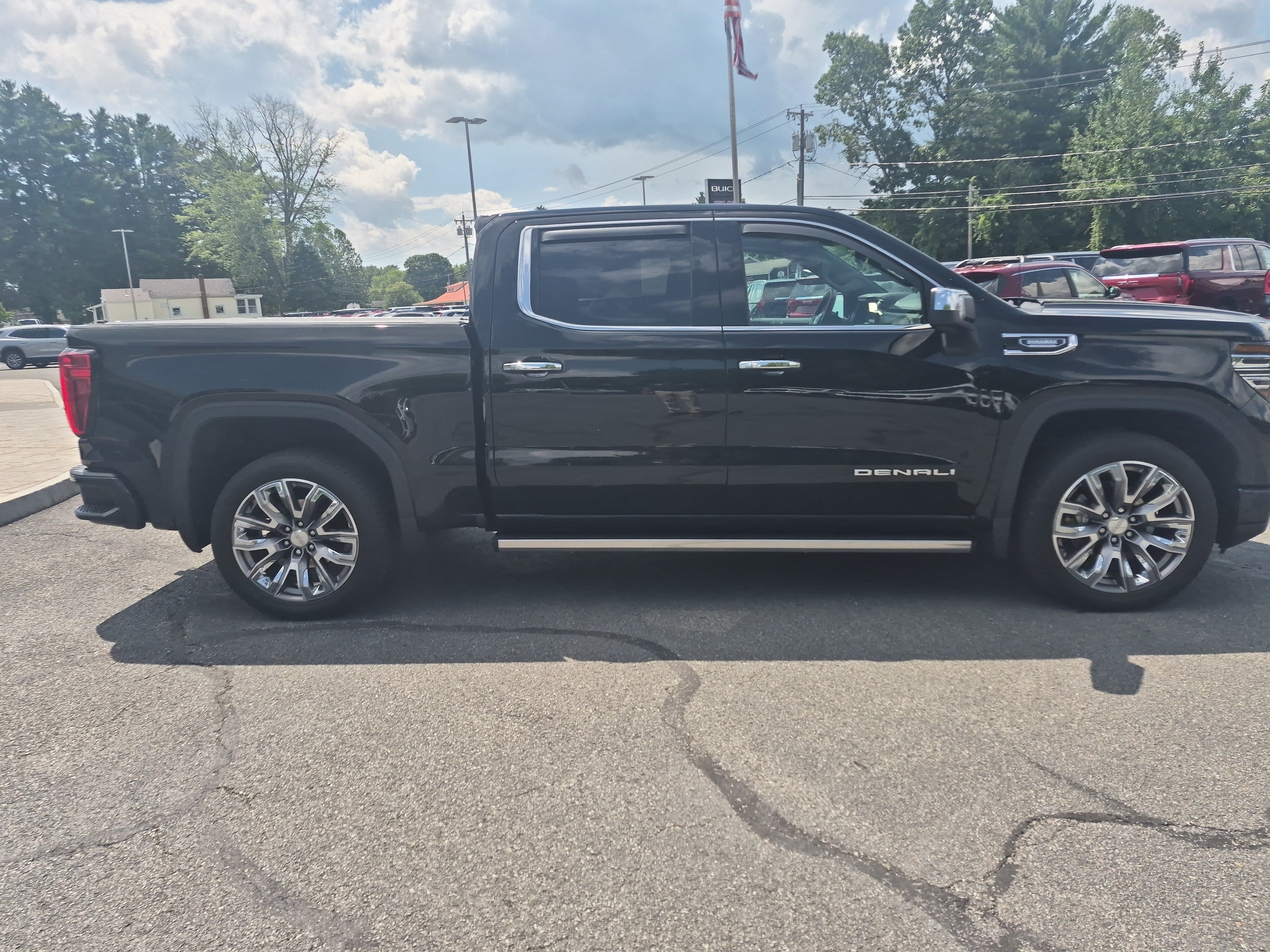 Certified 2023 GMC Sierra 1500 Denali w/ Denali Reserve Package AWD/4WD image 6