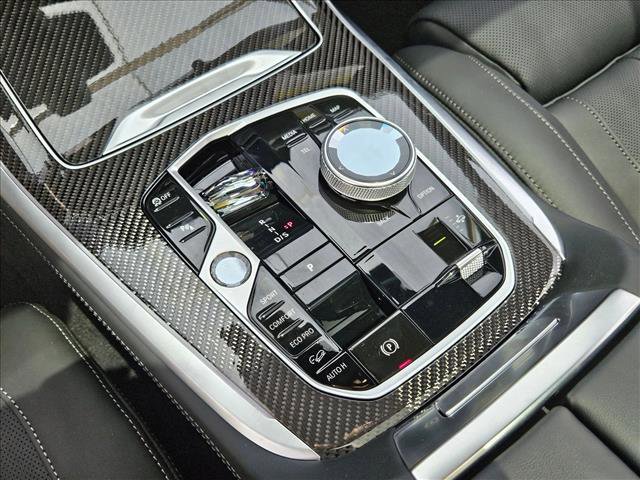 New 2026 BMW X7 M60i image 11