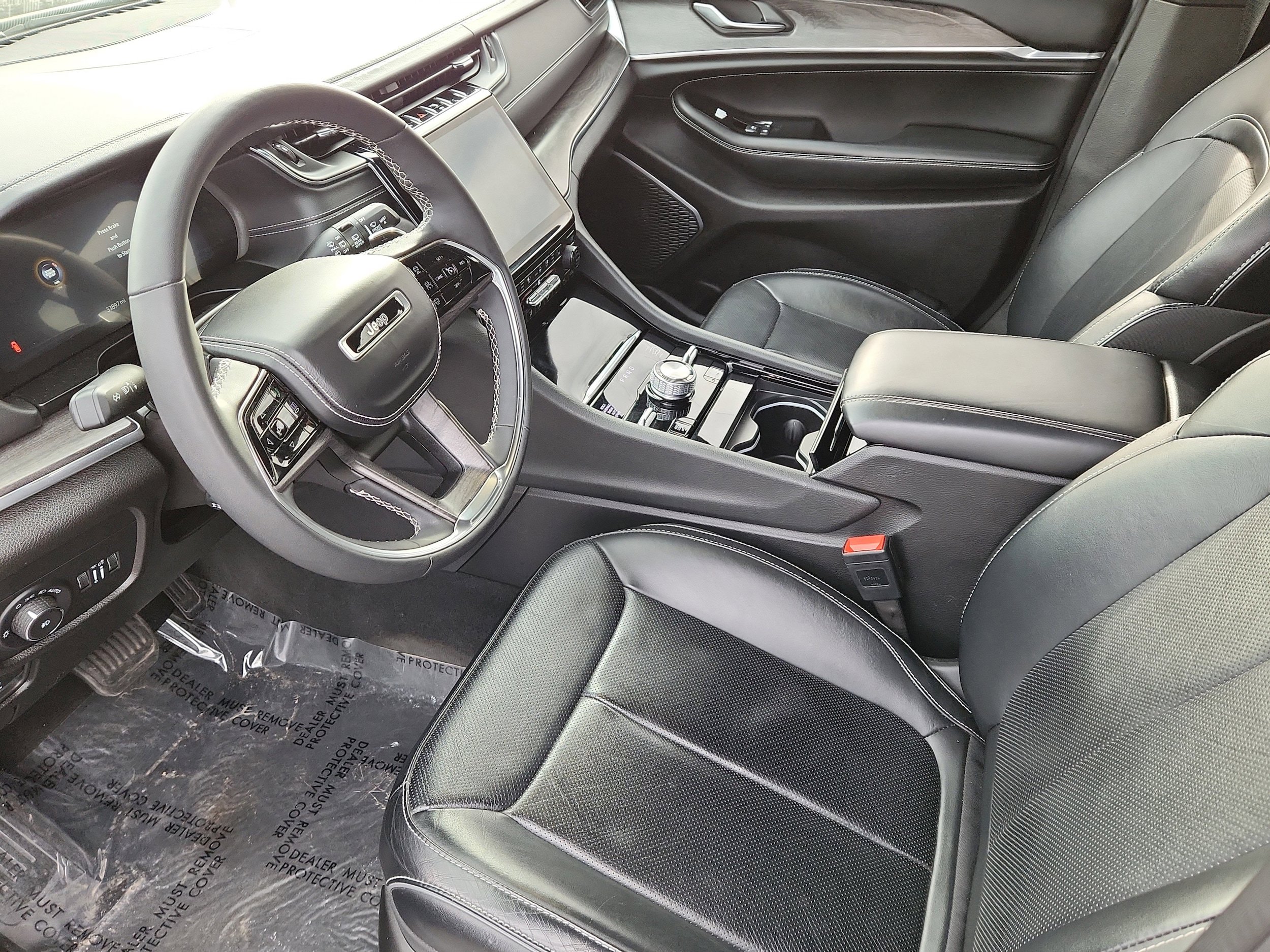 Used 2024 Jeep Grand Cherokee Overland AWD/4WD image 9